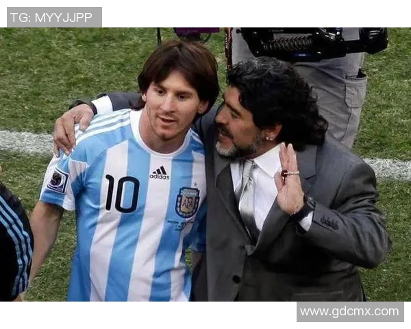 全球足球巨星风采大揭秘从梅西到C罗的传奇故事与成就