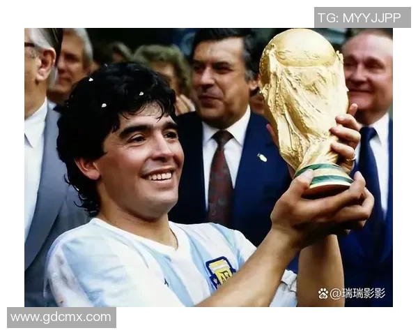 球员妻子背后的故事揭示足球明星的真实生活与情感世界